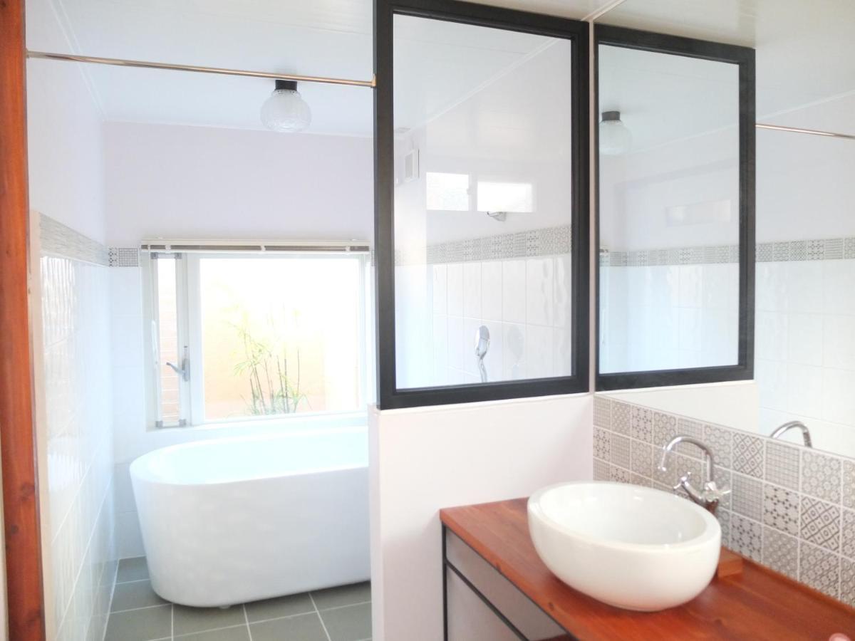 Somos Bed & Breakfast Kunigami Phòng bức ảnh